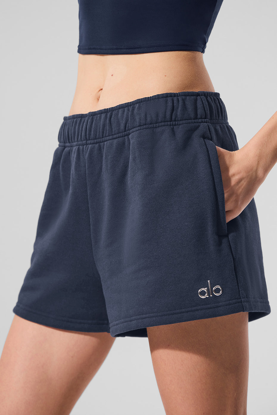 Accolade Short - Navy